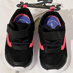 Black sneakers for little girl